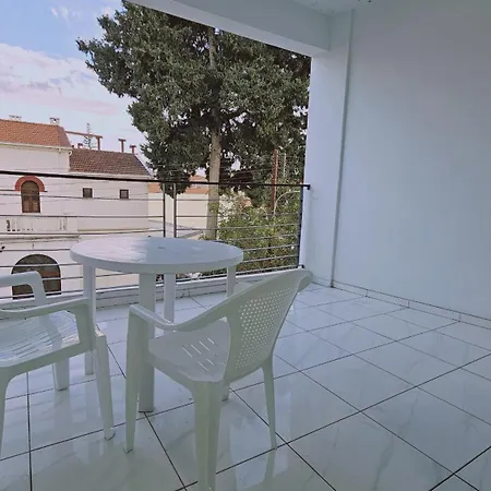 Apartment Cypress *